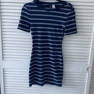 Blue fitted t-shirt blue dress